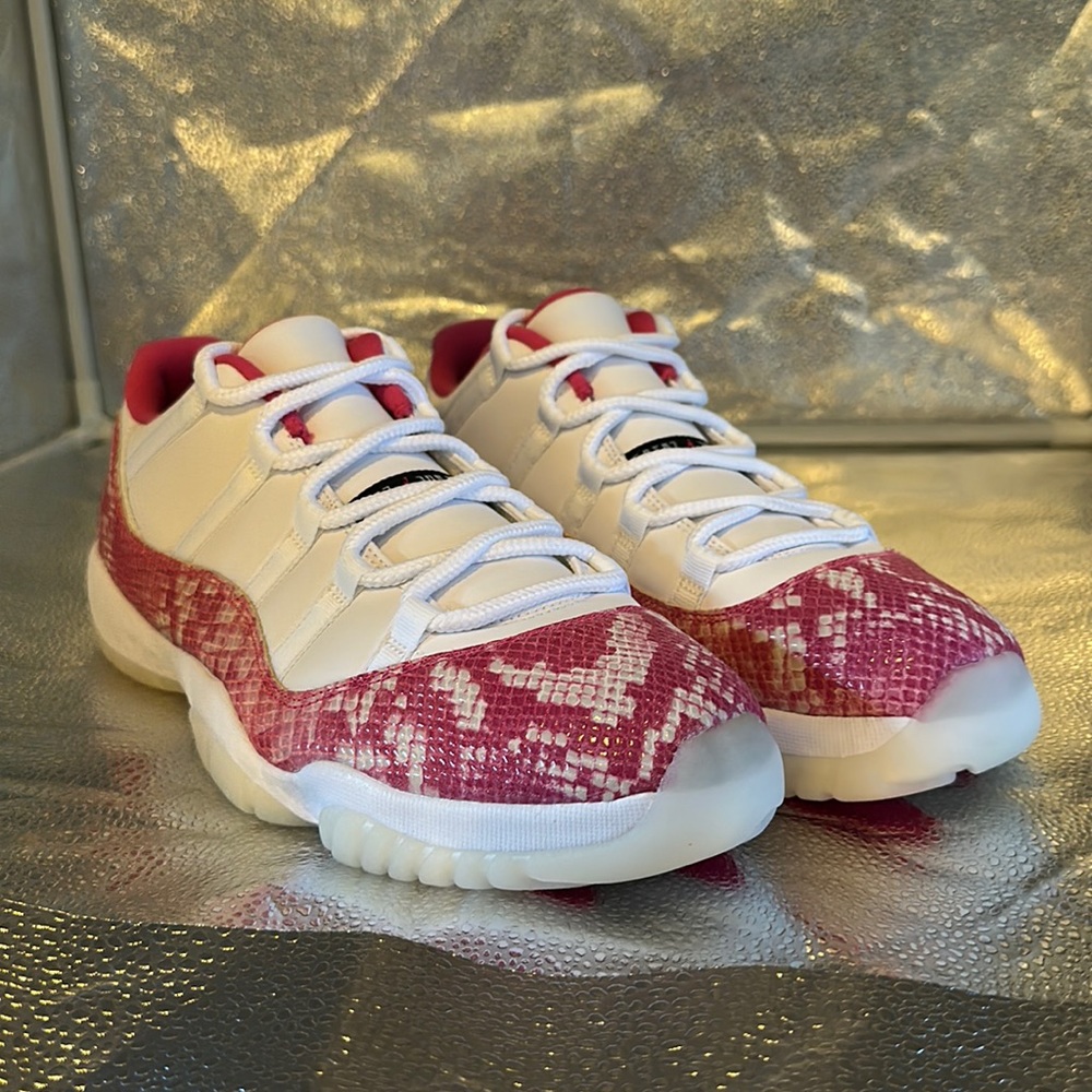 Nike Air Jordan 11 Retro Low